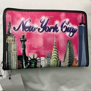 Balenciaga Bazaar New York City NYc pink clutch